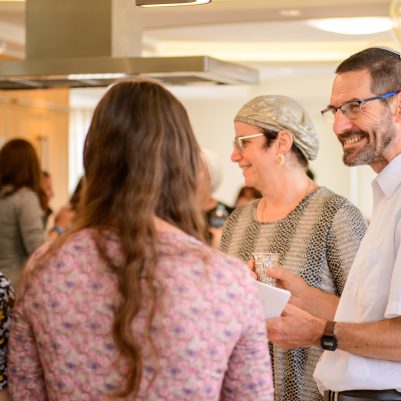 Father making kiddush
