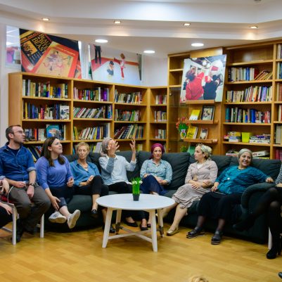 Presentation in library 1