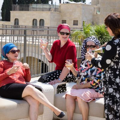 Women drinking champagne