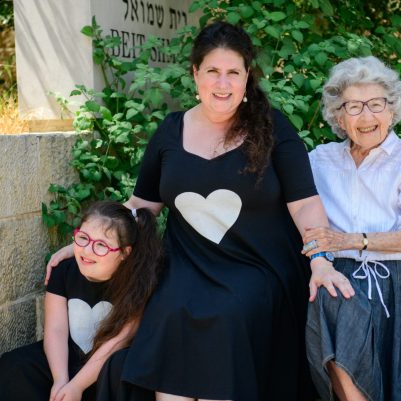 Grandmother, mom and daughter 1