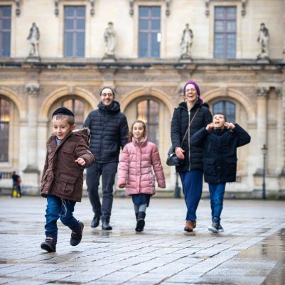 Family walking in Paris